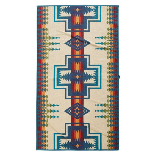 Pendleton Oversized Jacquard Spa Towel