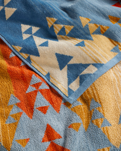 Pendleton Oversized Jacquard Spa Towel in Canyon Sky Sunset, view 3