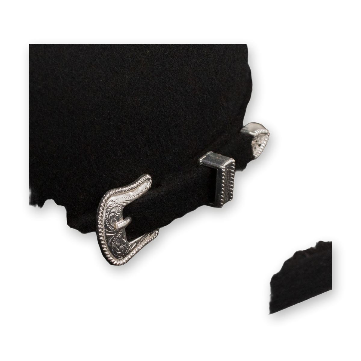 Resistol Tucker 3X in Black, silver buckle set detail